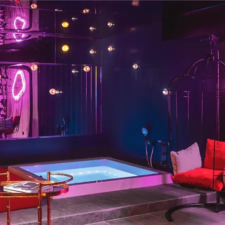 Hotel Chouchou 4*
